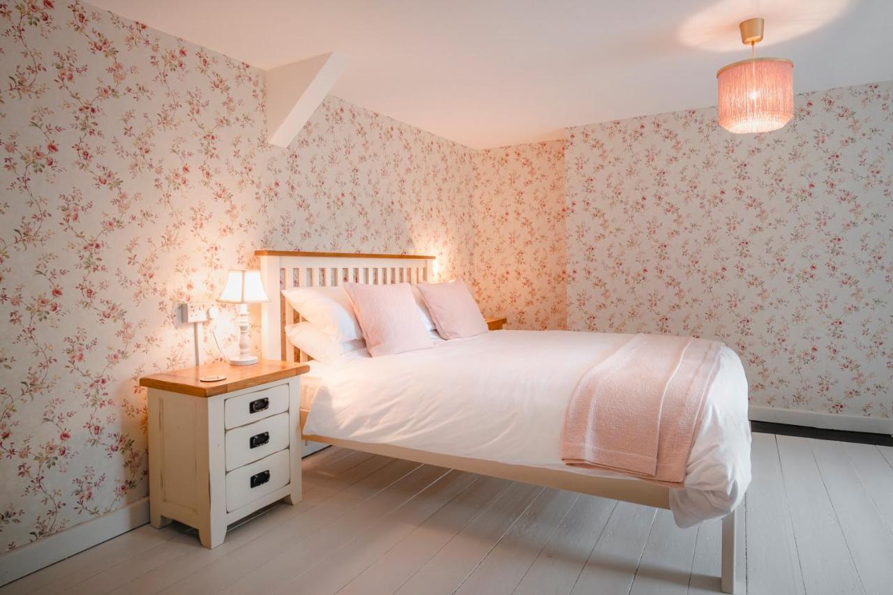 The Green Door Vegan B&B Llanon Dış mekan fotoğraf